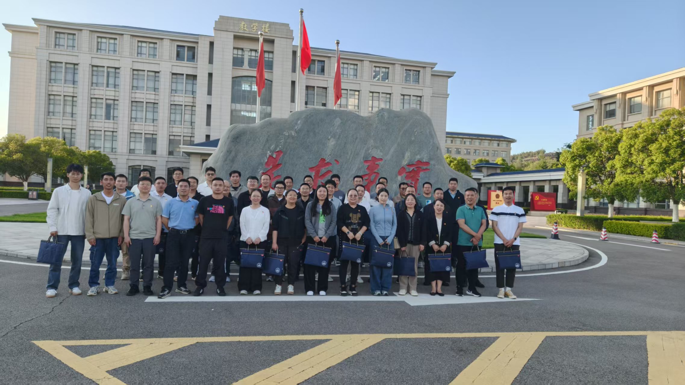 AG真人娱乐动力举行2025年党员基本培训树模班